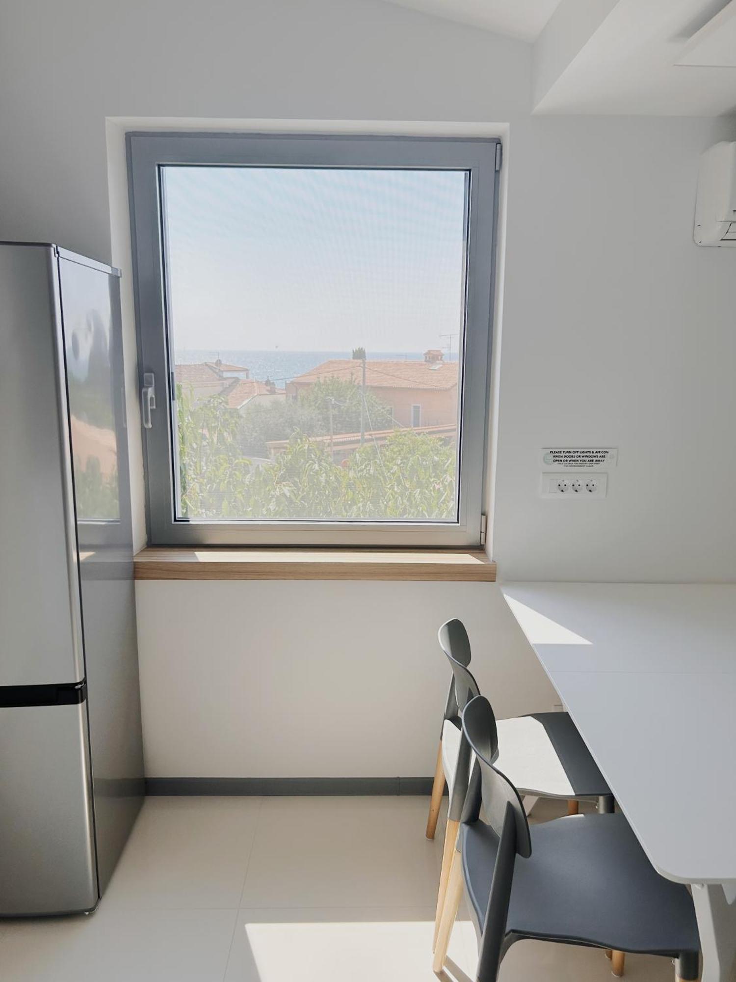 Sunny House Apartment Zambratija  Exterior photo